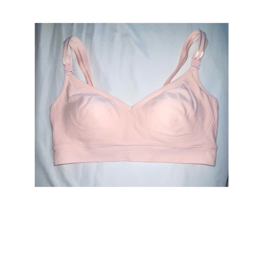 NWOT WIRELESS COMFORTABLE PINK BRA BY WARNERS!